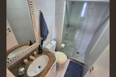 Apartamento à venda com 66m², 2 quartos e 1 vagaBanheiro 