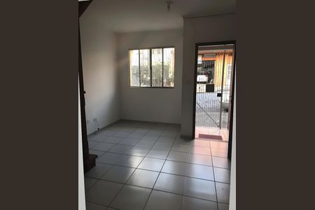 Casa para alugar com 2 quartos, 60m² em Vila Monumento, São Paulo