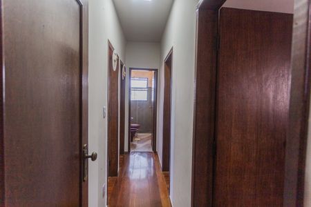 Apartamento à venda com 186m², 4 quartos e 2 vagasCorredor