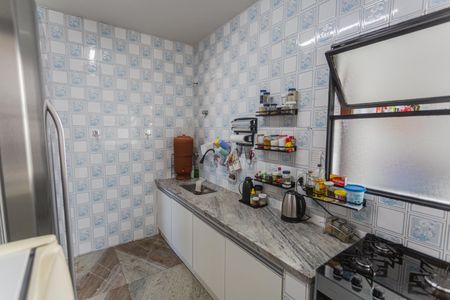 Apartamento à venda com 186m², 4 quartos e 2 vagasCozinha