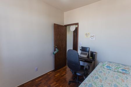 Apartamento à venda com 186m², 4 quartos e 2 vagasQuarto 4