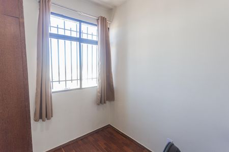 Apartamento à venda com 186m², 4 quartos e 2 vagasQuarto 4