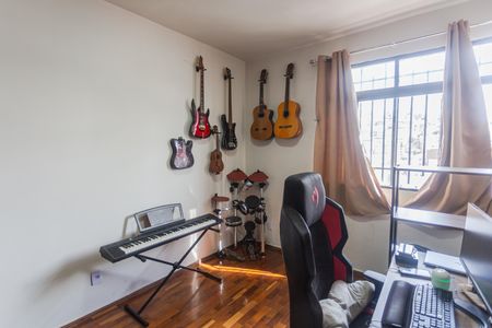 Apartamento à venda com 186m², 4 quartos e 2 vagasQuarto 3