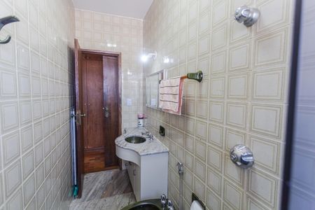 Banheiro da Suíte de apartamento à venda com 4 quartos, 186m² em Santa Efigênia, Belo Horizonte