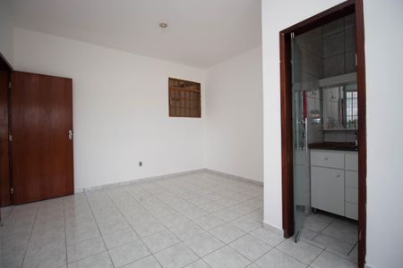 Casa para alugar com 500m², 7 quartos e 5 vagasSuíte 2
