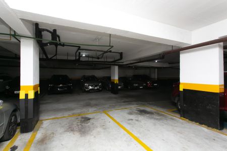 Apartamento para alugar com 79m², 3 quartos e 1 vaga Apartamento para alugar com 79m², 3 quartos e 1 vagaÁrea comum - Garagem