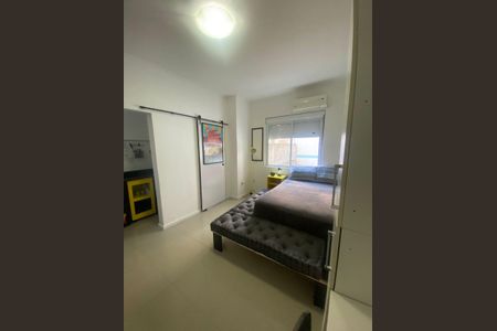 Quarto  de kitnet/studio para alugar com 1 quarto, 28m² em Centro Histórico, Porto Alegre