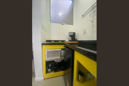 Cozinha  de kitnet/studio para alugar com 1 quarto, 28m² em Centro Histórico, Porto Alegre