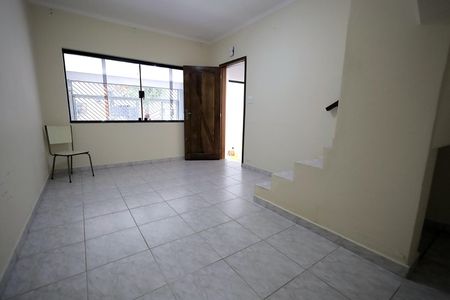 Casa à venda com 141m², 4 quartos e 2 vagasSala