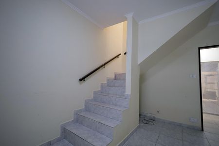 Casa à venda com 141m², 4 quartos e 2 vagasEscada