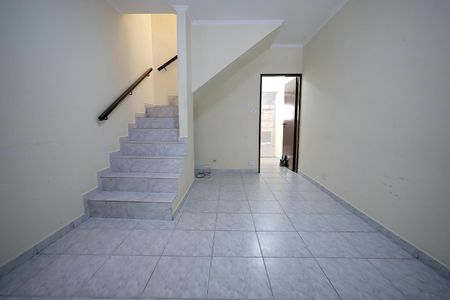 Casa à venda com 141m², 4 quartos e 2 vagasSala