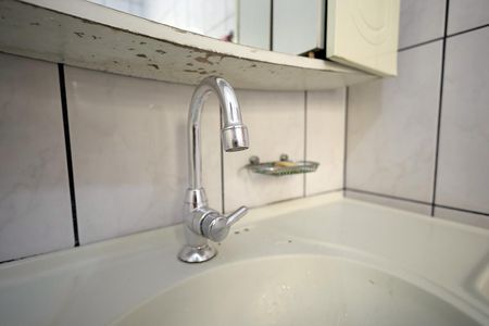 Casa à venda com 141m², 4 quartos e 2 vagasBanheiro