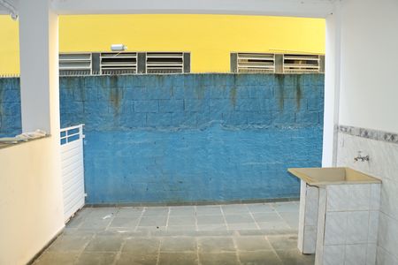 Casa para alugar com 60m², 1 quarto e sem vagaÁrea externa