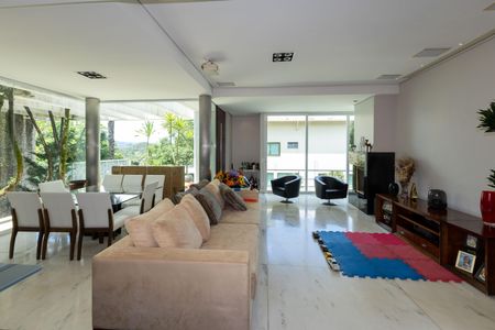 Sala Ampla de casa de condomínio à venda com 3 quartos, 348m² em Vila do Ouro, Nova Lima