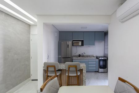 Sala de apartamento para alugar com 2 quartos, 69m² em Cabral, Contagem