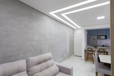 Sala de apartamento para alugar com 2 quartos, 69m² em Cabral, Contagem