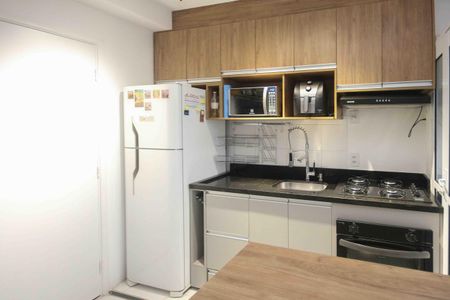 Cozinha de apartamento à venda com 2 quartos, 35m² em Vila Tolstoi, São Paulo