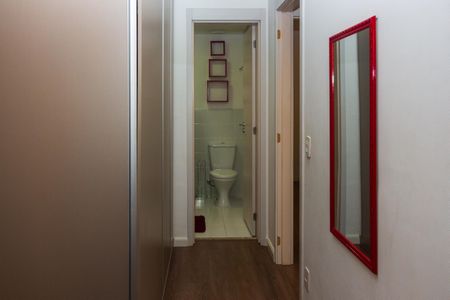 Casa para alugar com 88m², 3 quartos e 2 vagasCorredor