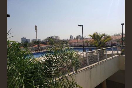 Casa para alugar com 88m², 3 quartos e 2 vagasÁrea comum - Piscina