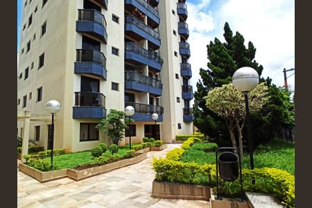 Apartamento para alugar com 99m², 3 quartos e 3 vagas Apartamento para alugar com 99m², 3 quartos e 3 vagasÁrea comum