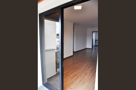 Apartamento para alugar com 99m², 3 quartos e 3 vagas Apartamento para alugar com 99m², 3 quartos e 3 vagasDetalhe - Varanda da Sala e Sala de Jantar