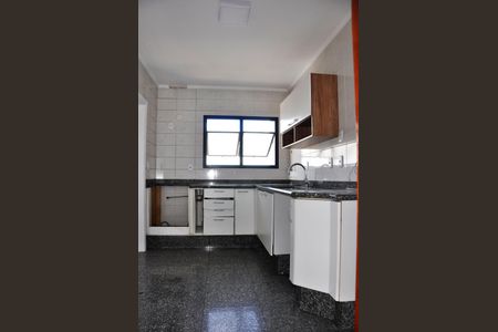 Apartamento para alugar com 99m², 3 quartos e 3 vagas Apartamento para alugar com 99m², 3 quartos e 3 vagasDetalhe - Cozinha