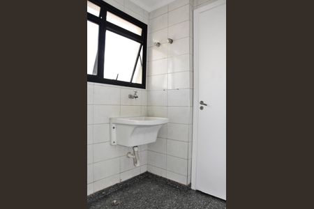 Apartamento para alugar com 99m², 3 quartos e 3 vagas Apartamento para alugar com 99m², 3 quartos e 3 vagasDetalhe - Área de Serviço