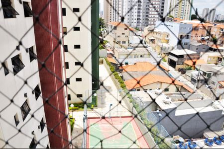 Apartamento para alugar com 99m², 3 quartos e 3 vagas Apartamento para alugar com 99m², 3 quartos e 3 vagasDetalhe - Vista do Quarto 02