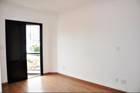Apartamento para alugar com 99m², 3 quartos e 3 vagas Apartamento para alugar com 99m², 3 quartos e 3 vagasDetalhe - Quarto 01 com Suíte