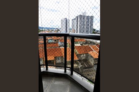 Apartamento para alugar com 99m², 3 quartos e 3 vagas Apartamento para alugar com 99m², 3 quartos e 3 vagasDetalhe - Varanda do Quarto 01 com Suíte