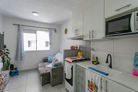 Apartamento para alugar com 34m², 2 quartos e sem vaga Apartamento para alugar com 34m², 2 quartos e sem vagaSala e cozinha