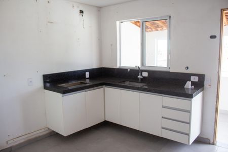 Casa para alugar com 260m², 5 quartos e 2 vagasCozinha 2