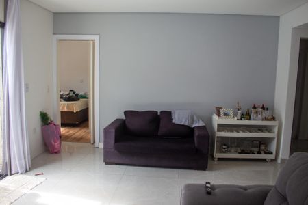 Sala de casa para alugar com 5 quartos, 260m² em Centro, Ribeirão Pires
