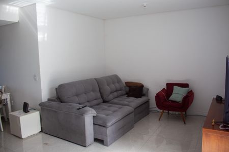 Casa para alugar com 260m², 5 quartos e 2 vagasSala