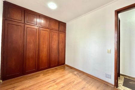 Apartamento à venda com 70m², 3 quartos e 1 vagaQuarto 2