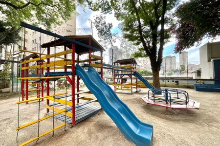Apartamento à venda com 70m², 3 quartos e 1 vagaÁrea comum - Playground