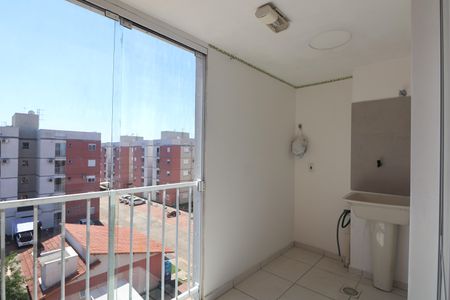 Apartamento para alugar com 60m², 2 quartos e 1 vagaSacada/Área de Serviço