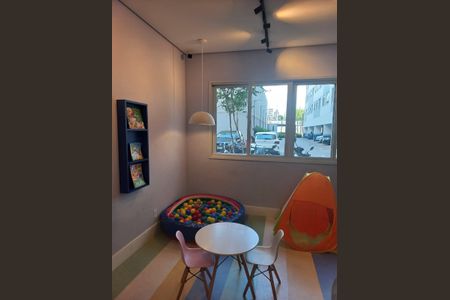 Apartamento para alugar com 34m², 2 quartos e sem vaga