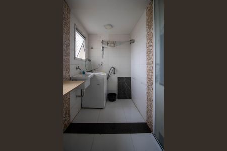 Apartamento à venda com 92m², 3 quartos e 2 vagas Apartamento à venda com 92m², 3 quartos e 2 vagasÁrea de Serviço