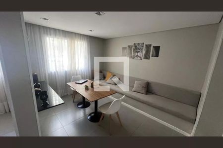 Apartamento para alugar com 34m², 1 quarto e sem vagaÁrea comum - Salão de Festas