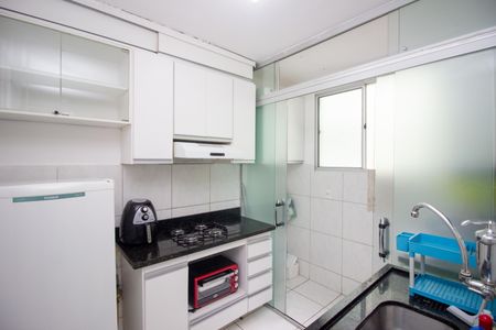 Apartamento à venda com 49m², 2 quartos e 1 vaga Apartamento à venda com 49m², 2 quartos e 1 vagaCozinha e Área de Serviço
