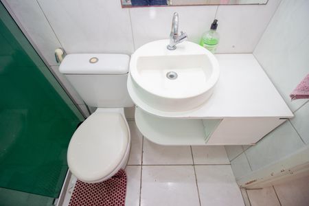 Apartamento à venda com 49m², 2 quartos e 1 vaga Apartamento à venda com 49m², 2 quartos e 1 vagaBanheiro Social