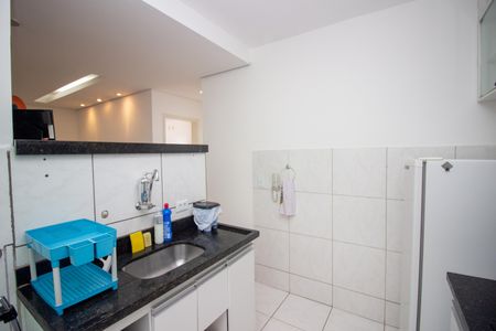 Apartamento à venda com 49m², 2 quartos e 1 vaga Apartamento à venda com 49m², 2 quartos e 1 vagaCozinha e Área de Serviço