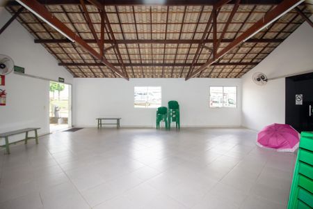 Apartamento à venda com 49m², 2 quartos e 1 vaga Apartamento à venda com 49m², 2 quartos e 1 vagaÁrea comum - Salão de festas