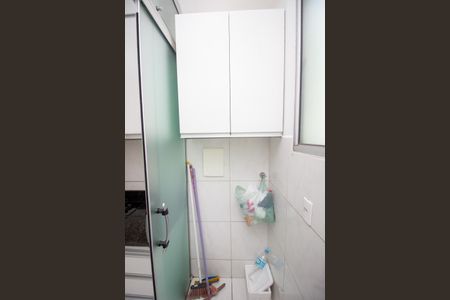 Apartamento à venda com 49m², 2 quartos e 1 vaga Apartamento à venda com 49m², 2 quartos e 1 vagaCozinha e Área de Serviço