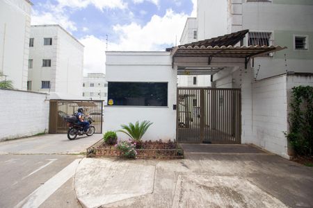 Apartamento à venda com 49m², 2 quartos e 1 vaga Apartamento à venda com 49m², 2 quartos e 1 vagaFachada