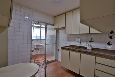 Apartamento para alugar com 76m², 2 quartos e 1 vagaCozinha