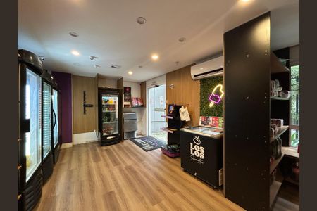 Apartamento à venda com 53m², 2 quartos e 1 vaga Apartamento à venda com 53m², 2 quartos e 1 vagaMercado