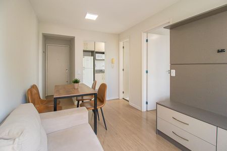 Sala de apartamento para alugar com 1 quarto, 35m² em Centro, Curitiba
