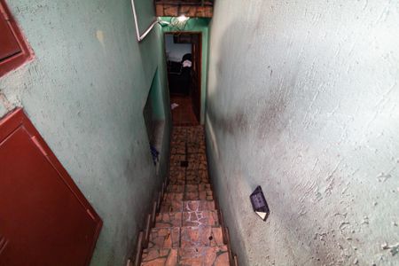 Casa à venda com 125m², 2 quartos e 1 vagaEscada